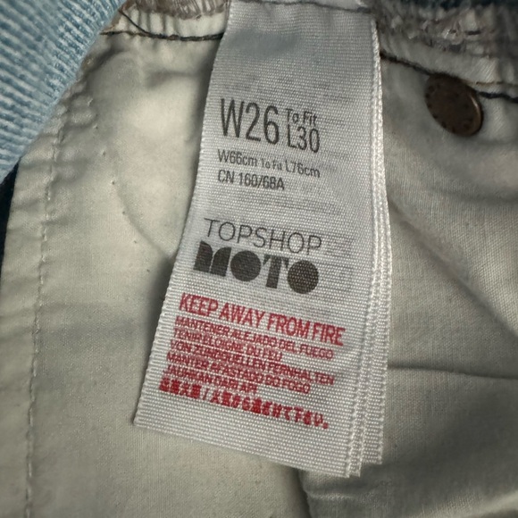 💕SALE💕 Topshop Moto High Rise Ripped Jeans - Picture 7 of 7